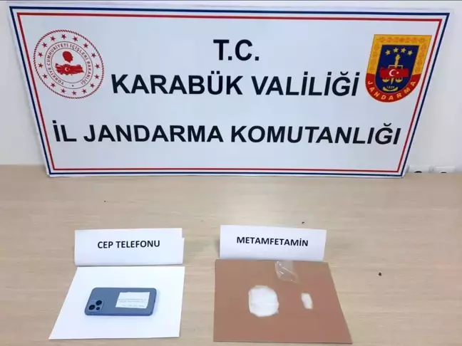 Karabük'te Uyuşturucu Satıcısının Sakladığı Uyuşturucu Makatından Çıktı