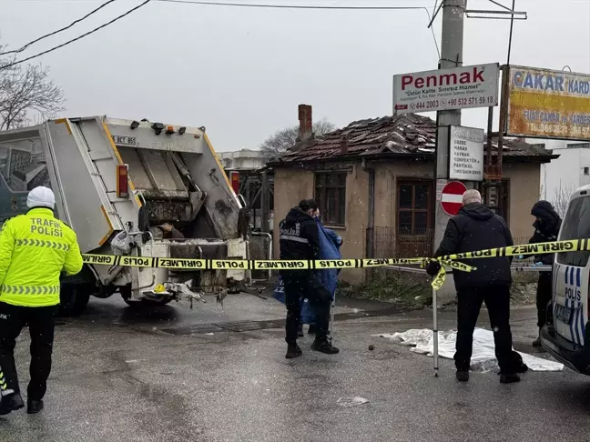 Bursa'da Çöp Kamyonu Kazası: 66 Yaşındaki Kadın Hayatını Kaybetti