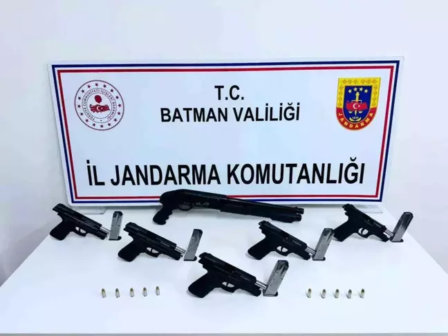 Batman'da Jandarma Operasyonunda Silah Ele Geçirildi