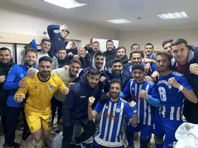 Aliağa Helvacı Spor, Ulucakspor'u 5-0 Mağlup Ederek Liderliğini Korudu