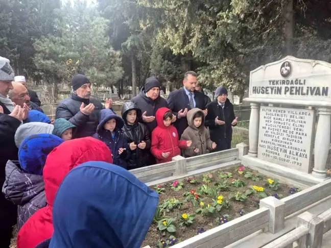 Hüseyin Pehlivan 43. Yılında Mezarı Başında Anıldı