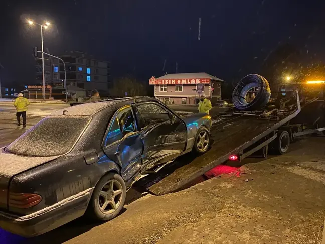 Çubuk'ta Trafik Kazası: 3 Yaralı