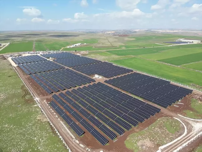 Gaziantep'te Solar Park Projesi İle Elektrik Üretimi ve Karbon Salınımı Azaltılacak