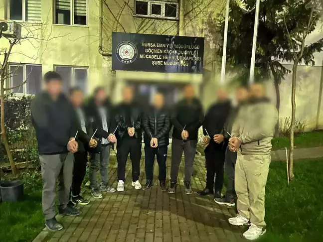 Bursa'da Yabancı Uyruklu Göçmenlere Kaçak Yer Temin Eden 3 Şüpheli Yakalandı