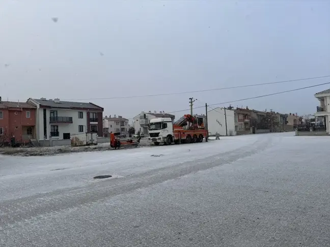 Afyonkarahisar'da Kar Yağışı ve Çocuk Görüşme Odası Açıldı