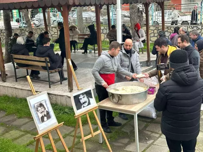 Ferdi Tayfur Anısına Balıkesir'de Pilav ve Ayran Hayrı