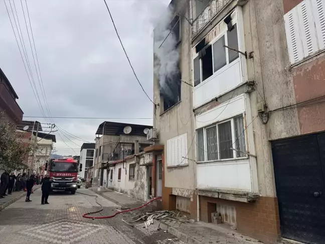 Söke'de Ev Yangını: 86 Yaşındaki Kadın Hastaneye Kaldırıldı