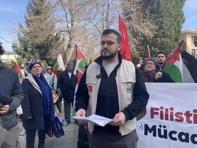 Eskişehir İHH, Gazze'deki Zulmü Protesto Etti