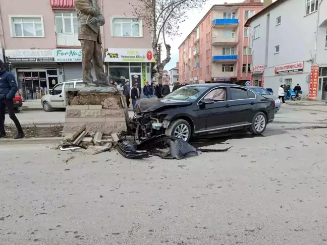 Konya'da Trafik Kazası: Sürücü Yaralandı