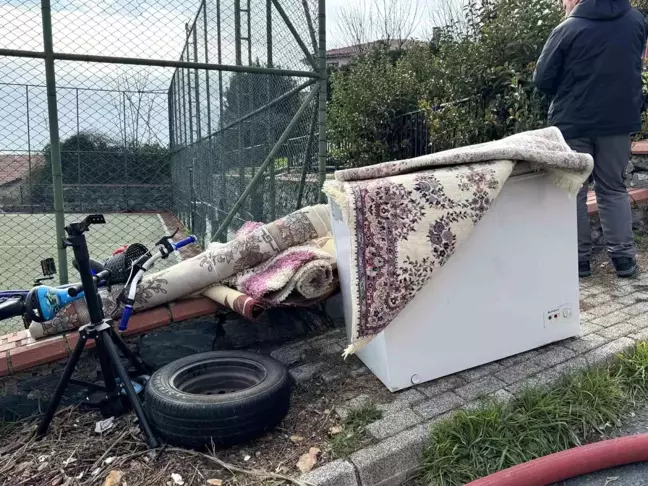 Sarıyer'de Müstakil Binada Yangın Çıktı