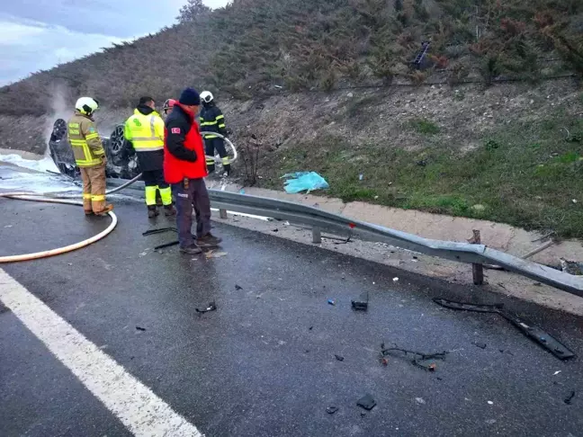 İzmir-İstanbul Otobanında Trafik Kazası: 2 Yaralı