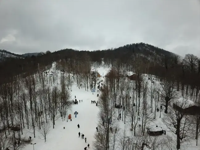 Kartepe'de Hafta Sonu Kış Turizmi Yoğunluğu