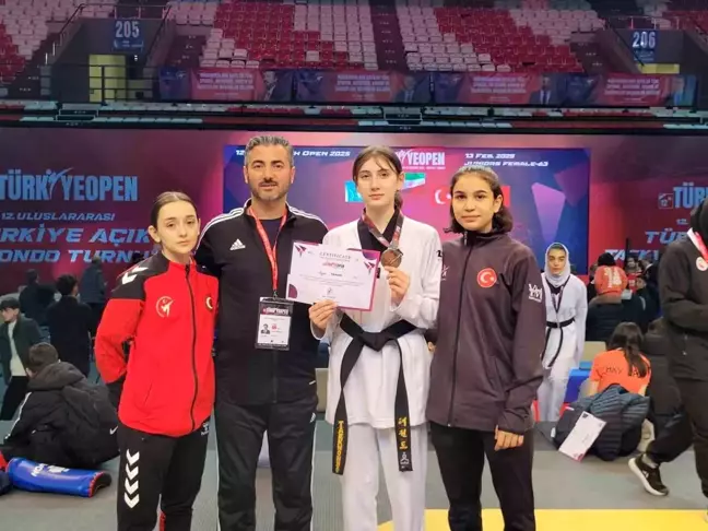 Düzceli Taekwondo Sporcularından Uluslararası Başarı