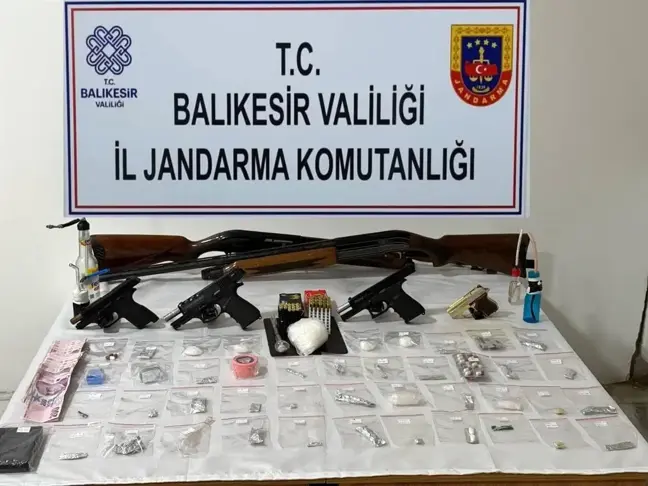 Balıkesir'de Kaçakçılık Operasyonu: 53 Şüpheli Yakalandı