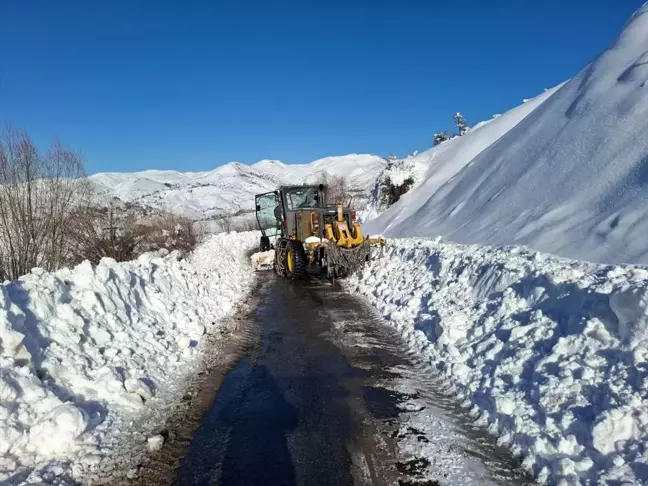 Elazığ'da Kapanan Köy Yollarının Çoğu Açıldı