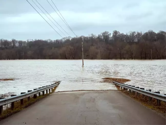 Kentucky'de Şiddetli Hava Koşulları Nedeniyle 11 Kişi Hayatını Kaybetti