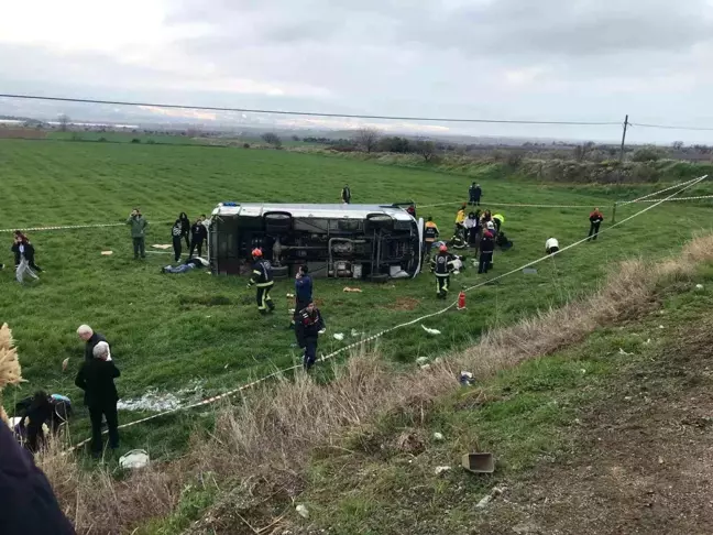 Denizli'de Öğrenci Servisi Kaza Yaptı: Yaralılar ve Ölüler Var