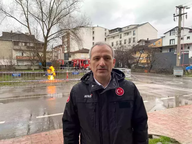 Kocaeli'nde Metan Gazı Yanmaya Devam Ediyor