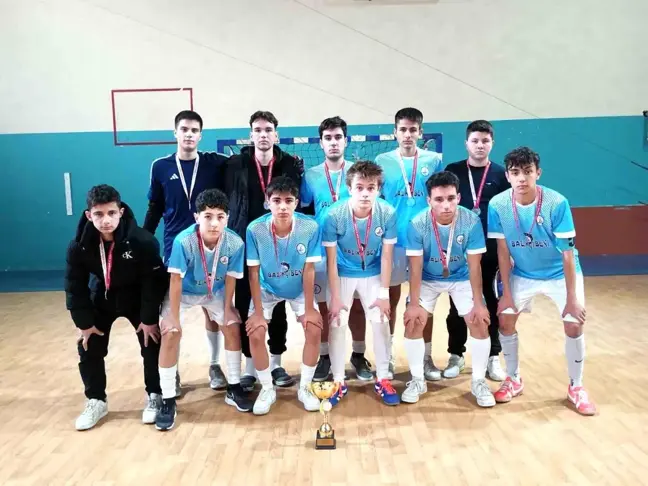 Manisa'da Futsal Gençler İl Birinciliği Müsabakaları Tamamlandı