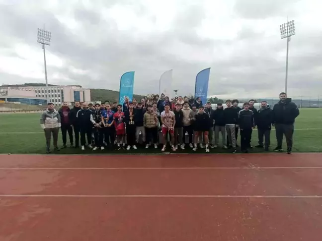 Düzce'de Okul Sporları Atletizm Gençler Müsabakaları Tamamlandı