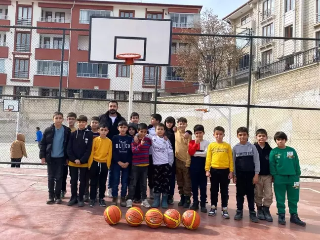 Elazığ'da 6 Bin Öğrenciye Basketbol Taraması Yapılacak