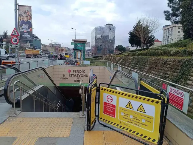 Kadıköy-Sabiha Gökçen Metro İstasyonu'nda Yürüyen Merdiven Faciası