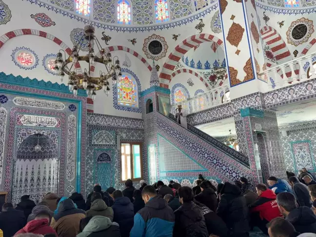 Erciyes'te Cuma Namazına İngilizce Hutbe