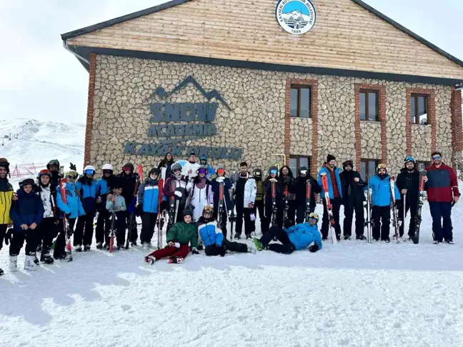 Erciyes Kayak Merkezi, İngiliz Turistleri Ağırlamaya Başladı