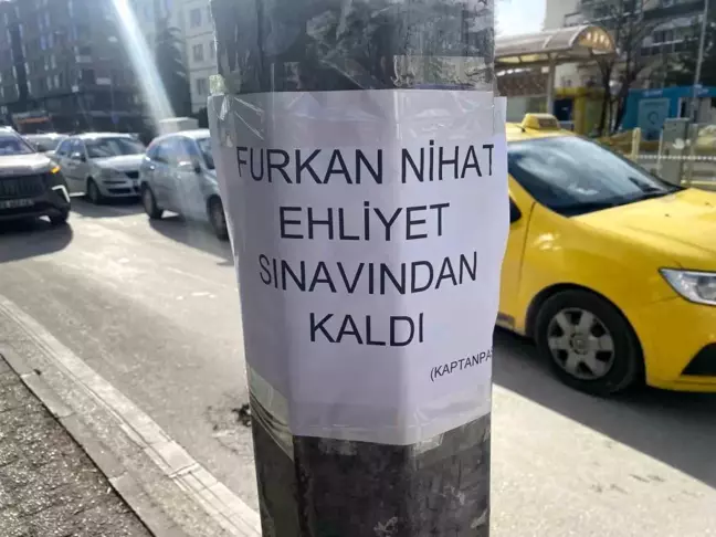 Eskişehir'de Direğe Asılan Şaka: 'Furkan Nihat ehliyet sınavından kaldı'