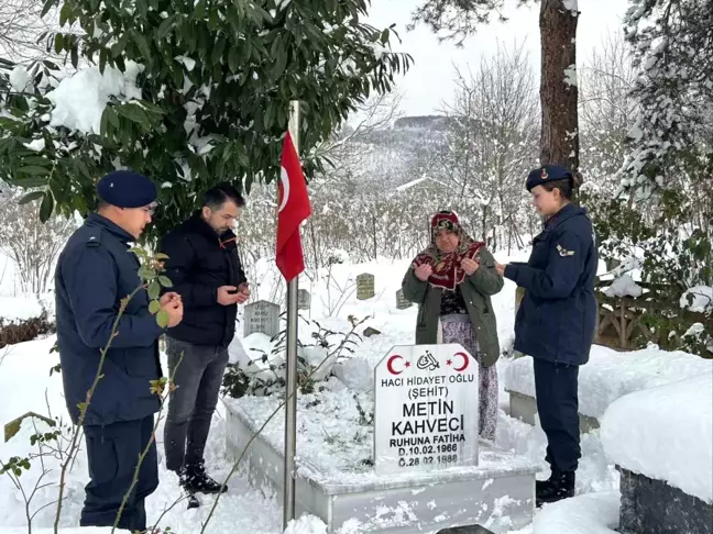 Jandarma şahit ailesini unutmadı