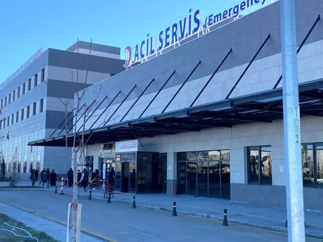 Kulu'da Balkonundan Düşen Yaşlı Kadın Hastaneye Kaldırıldı