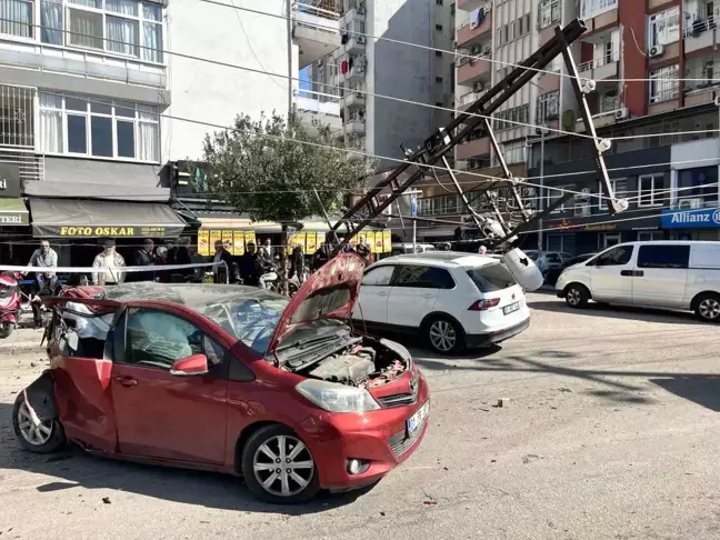 Adana'da Zincirleme Trafik Kazası: 2 Yaralı