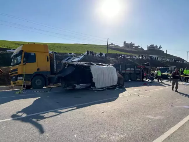 Hatay'da Feci Kaza: 6 Ölü, 8 Yaralı