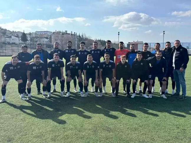 Pazaryerispor, İçköyspor'u 5-0 mağlup etti