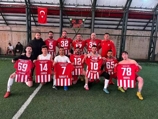 Hakkari Emniyet Müdürlüğü Futbol Takımı, Turnuvada Son 16'ya Kaldı