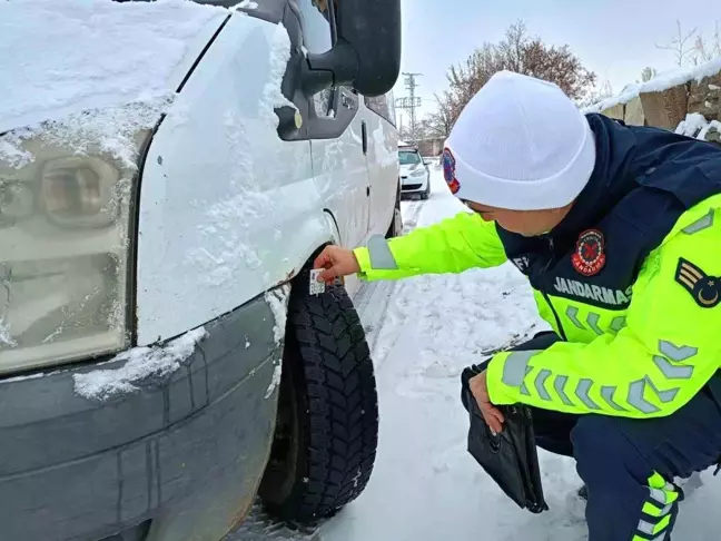 Ağrı'da Trafik Denetimlerinde 36 Sürücüye Ceza