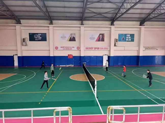 Hasköy'de Tenis Kursu ile Gençlere Spor Fırsatı