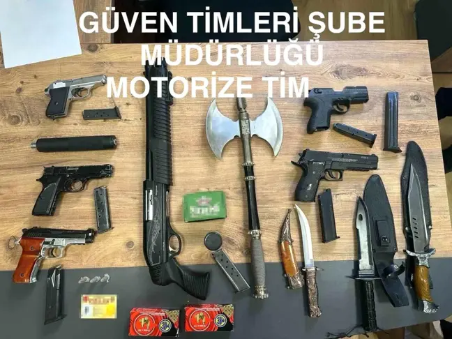 Küçükçekmece'de Sahte Emniyet Müdürü Uyuşturucu ve Silahlarla Yakalandı