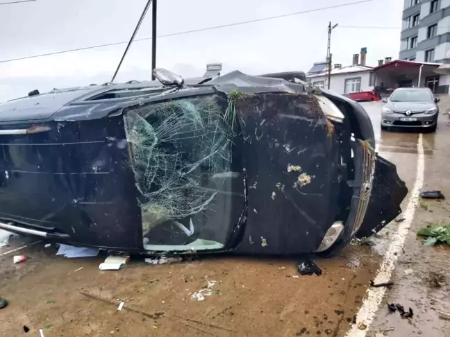 Rize'de takla atan otomobilin sürücüsü yaralandı