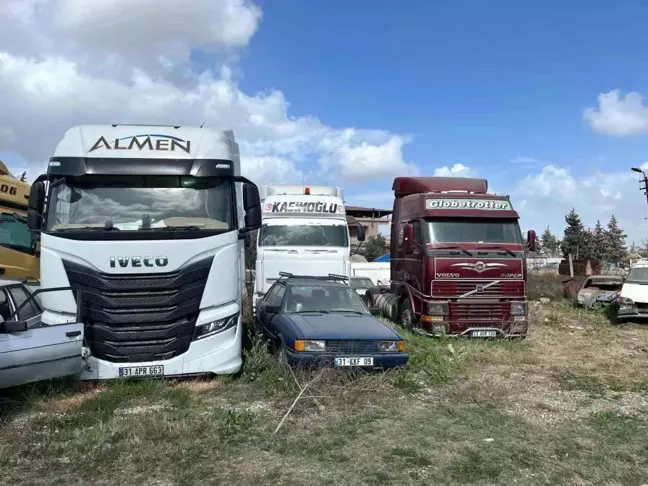 Hatay'da Çalıntı Tır Operasyonu: Şahıslar Yakalandı