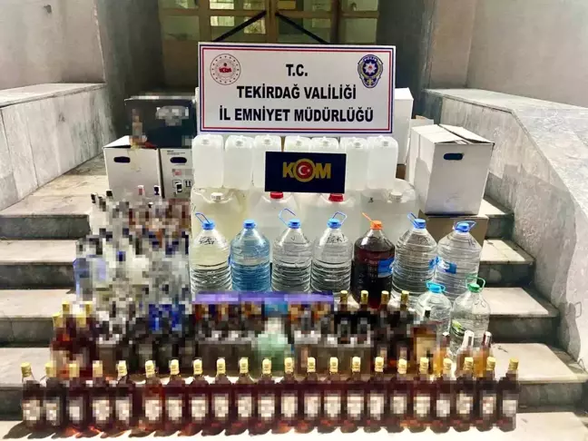 Tekirdağ'da Kaçakçılık Operasyonu: 313 Litre El Yapımı İçki ve 1062 Cinsel İçerikli Hap Ele Geçirildi