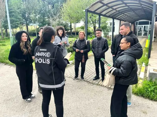 Bursa'da 4 Günde 4 Bin Genç Uyuşturucuya Karşı Uyarıldı