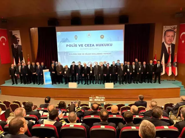 Polis ve Ceza Hukuku Sempozyumu Düzenlendi