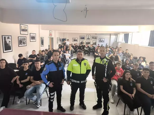 Bodrum'da Lise Öğrencilerine Trafik Eğitimi Verildi