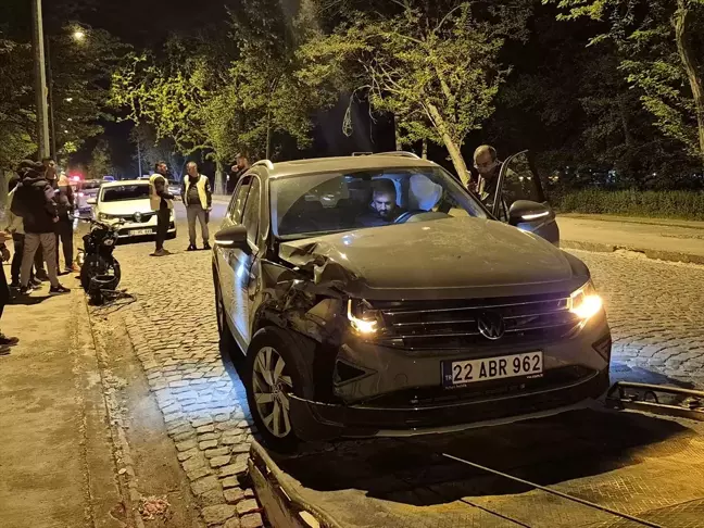 Edirne'de Motosiklet-Cip Çarpıştı, Sürücü Yaralandı