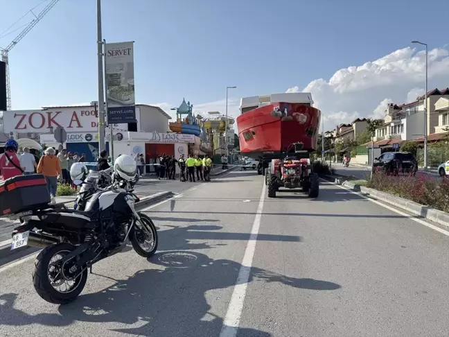 Fethiye'de Traktör Römorkunun Altında Kalan Kişi Hayatını Kaybetti
