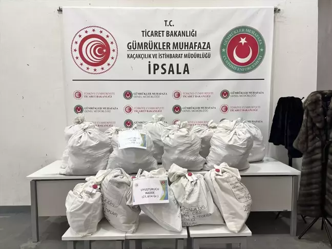 İpsala Sınır Kapısı'nda Uyuşturucu ve Kaçakçılık Operasyonları: 5 Gözaltı