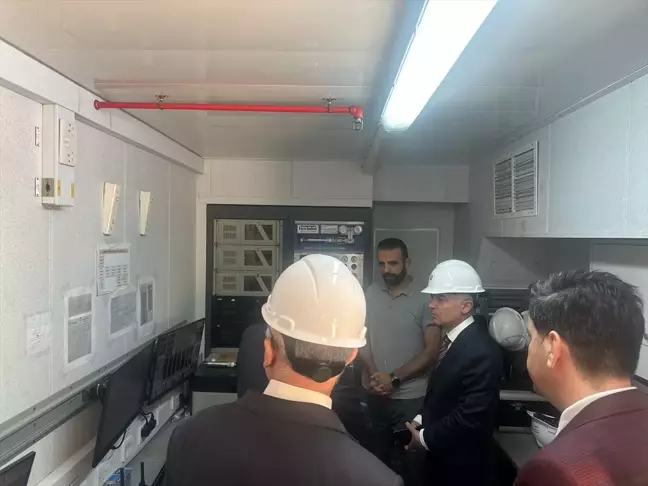 Kırklareli Valisi Uğur Turan, TPAO Sondaj Çalışmalarını İnceledi