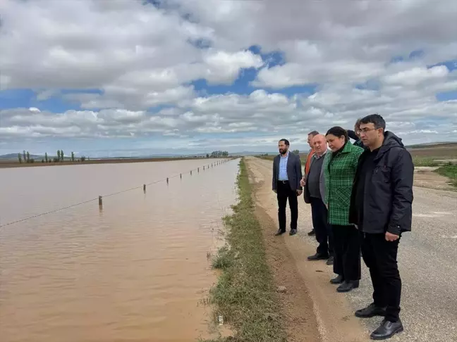 Kırşehir'de Sağanak Yağışlar Tarım Arazilerini Vurdu