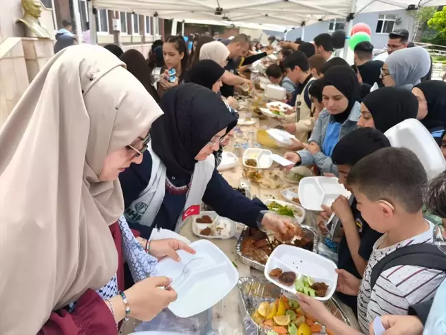 Siirt'te Gazze İçin Kermes Düzenlendi